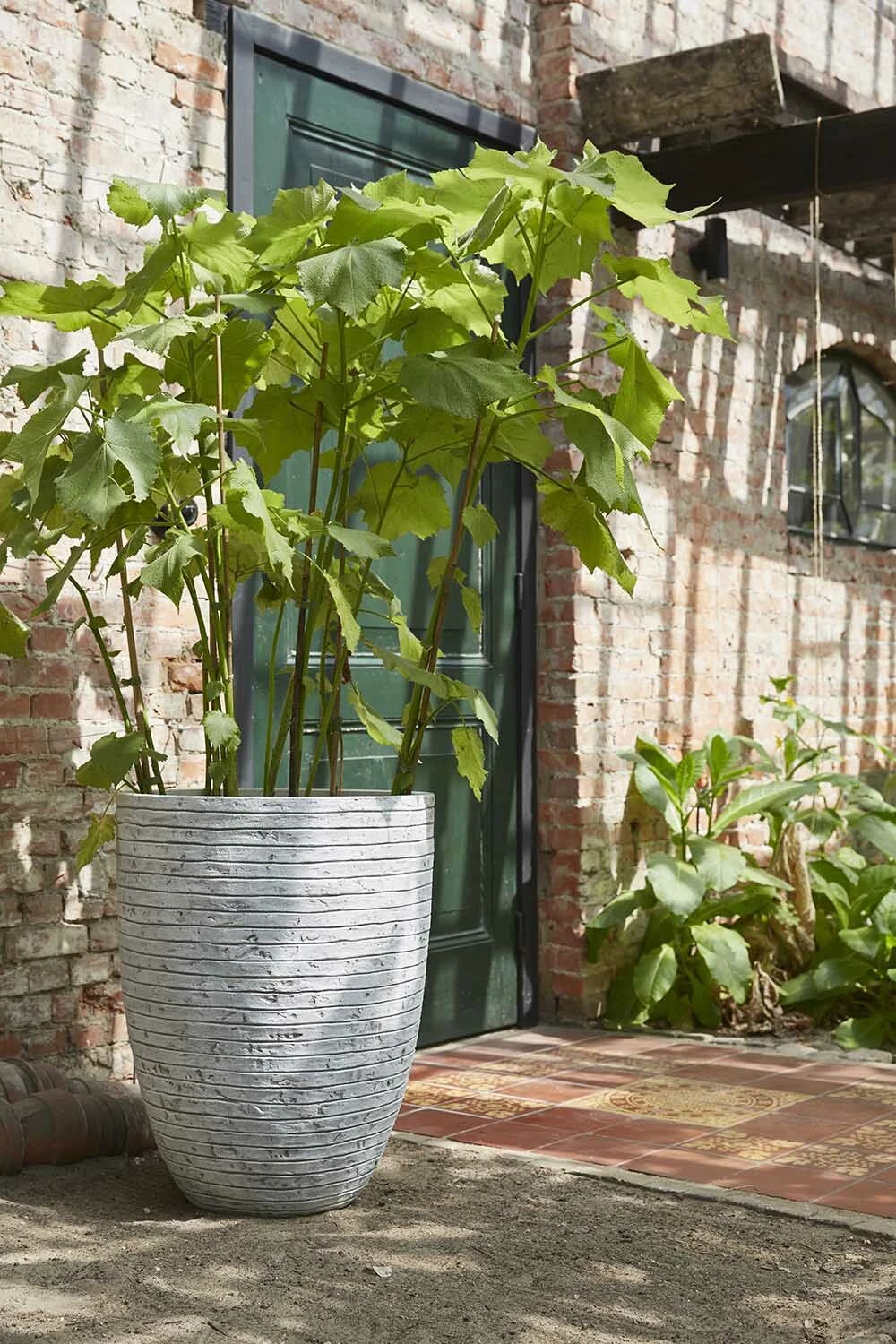 Capi Bloempot Nature Elegant Row NL - D34 X H47cm - Ivoor 2 Capi Bloempot Nature Elegant Row NL - D34 X H47cm - Ivoor - Afbeelding 2