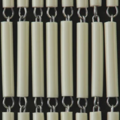 Vliegengordijn Zwaluwen - Creme/Zwart - 90 X 210cm - Sun-Arts -Huisdecoratie vliegengordijn zwaluwen creme zwart 90 x 210cm sun arts 90 3 4